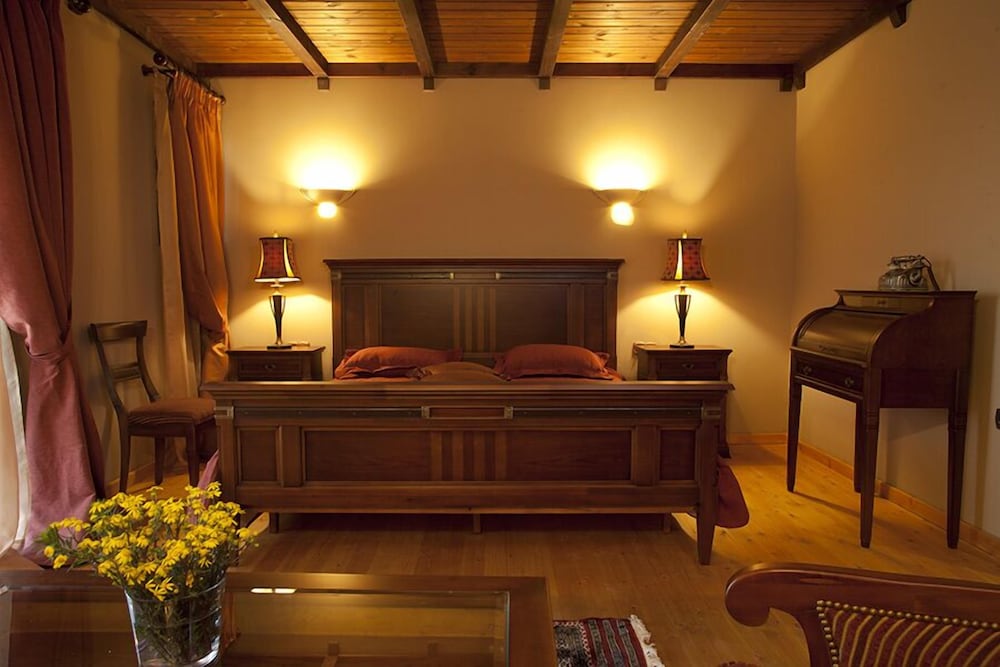 Фото Refanidis Natural Luxury Hotel