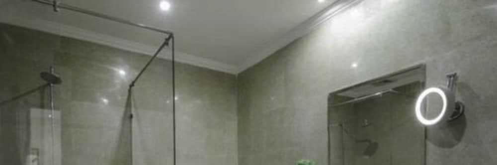 Фото Panoramic Hotel - Mall Road Lahore