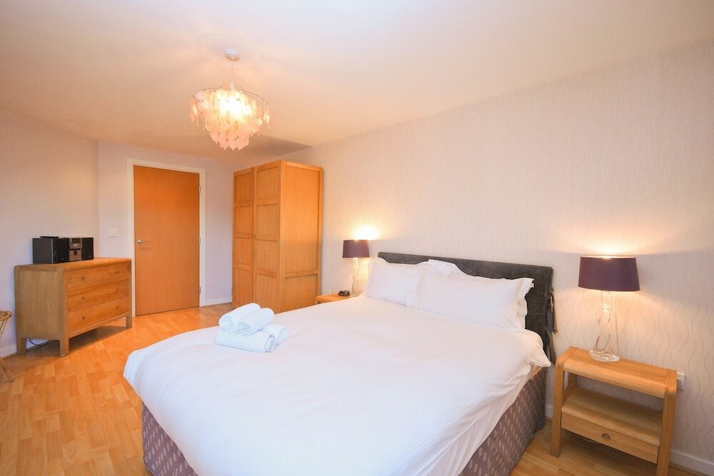 Фото Town or Country - Greenwich Apartments