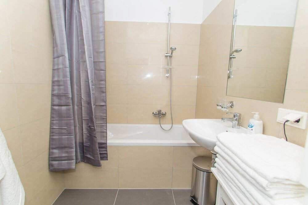 Фото Vienna Hotspot - Rathaus