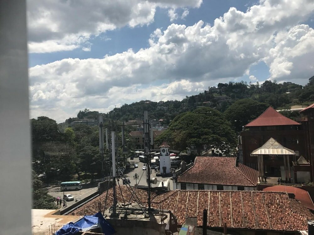 Фото Impala City Hotel and Hostel Kandy 50