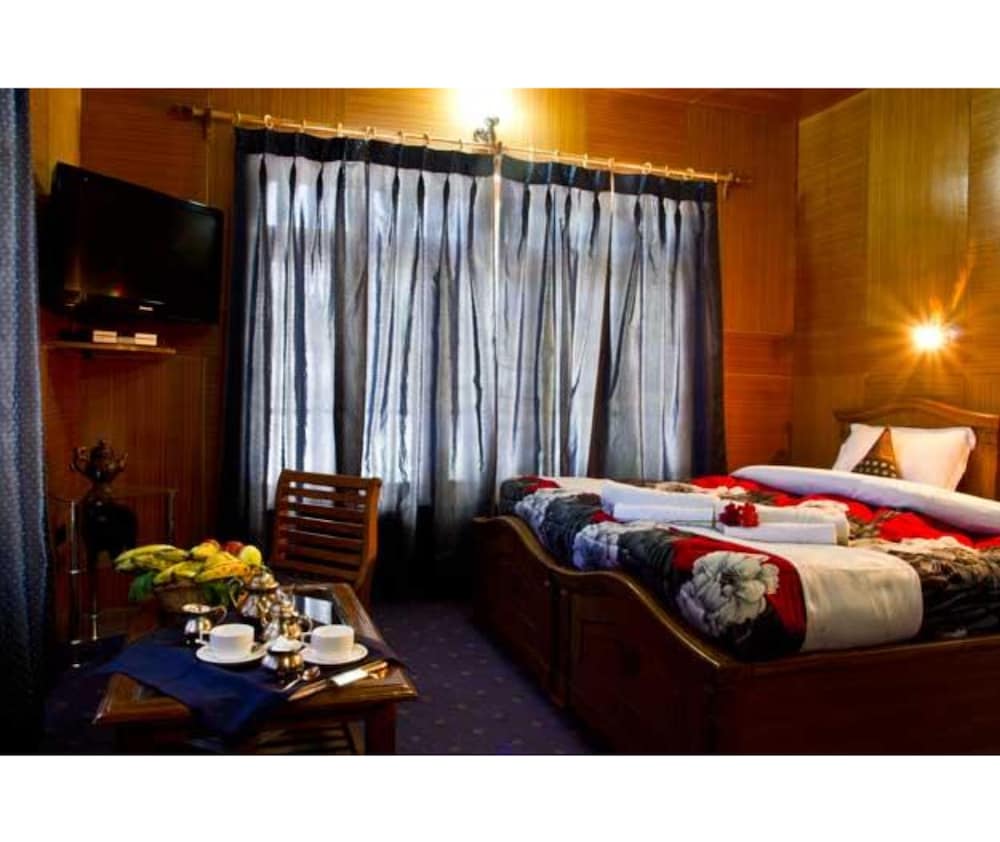 Фото Hotel Rafica