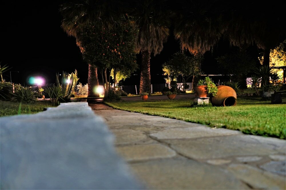 Фото Pension Karvounoskala