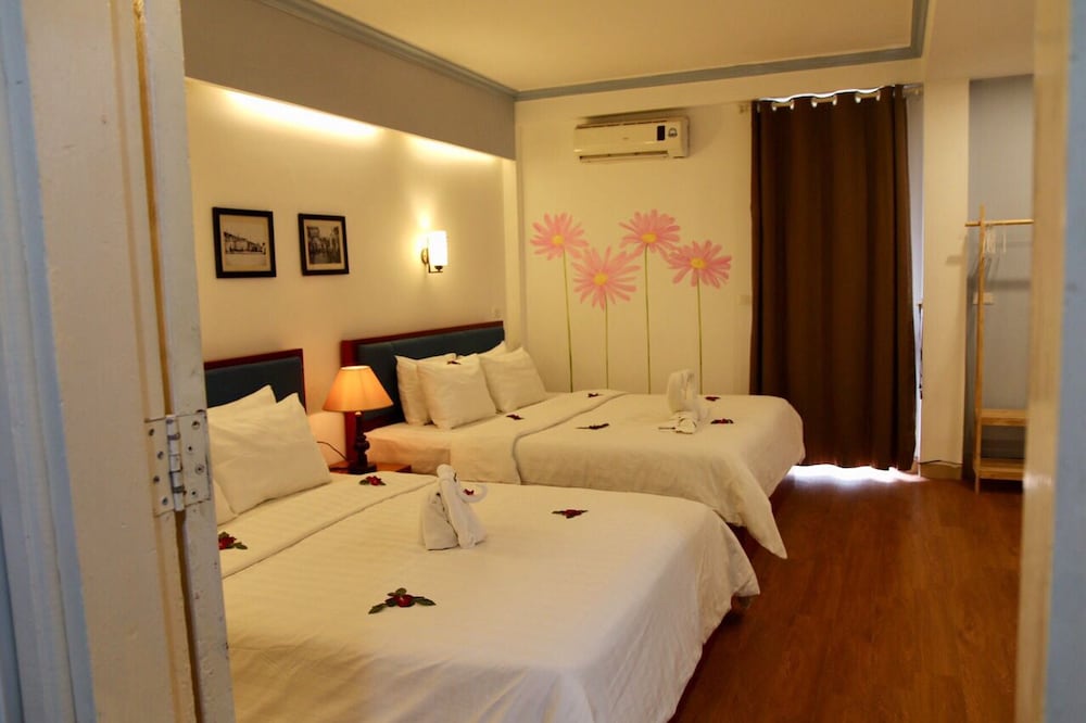 Фото Hanoi Old Quarter House