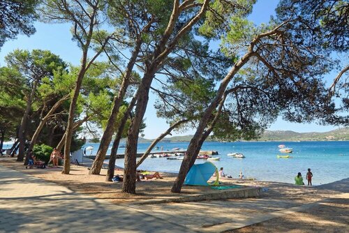 Гостиница Mediteran kamp Mobile Homes in Camping Ljutic в Биограде-на-Мору