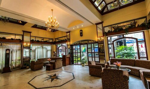 Гостиница Sovereign Hotel в Бангалоре