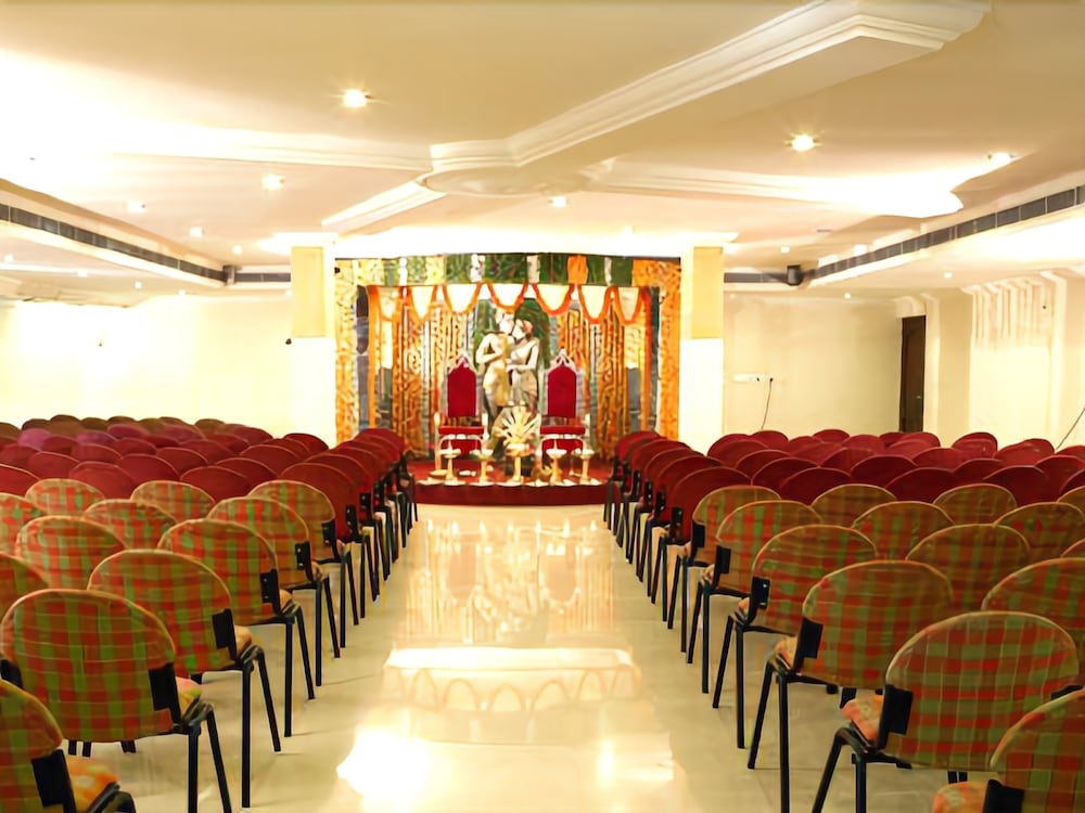 Фото Hotel Horizon International