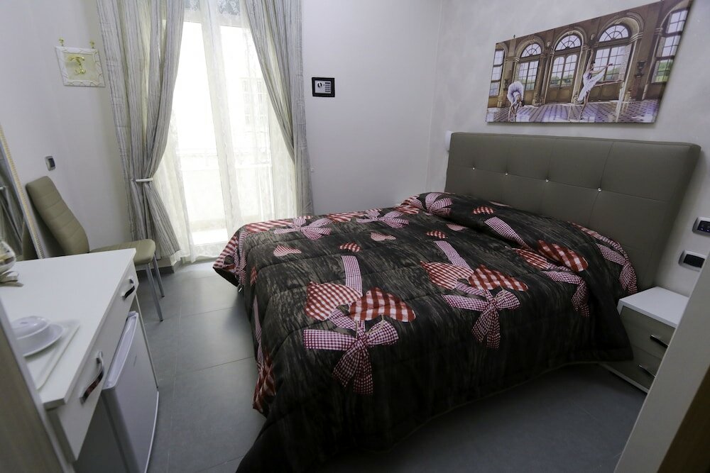 Фото Donn'Anna Bed & Breakfast