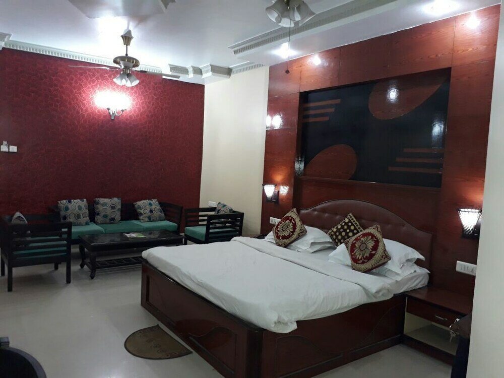 Фото Oyo 29689 Hotel Pramod