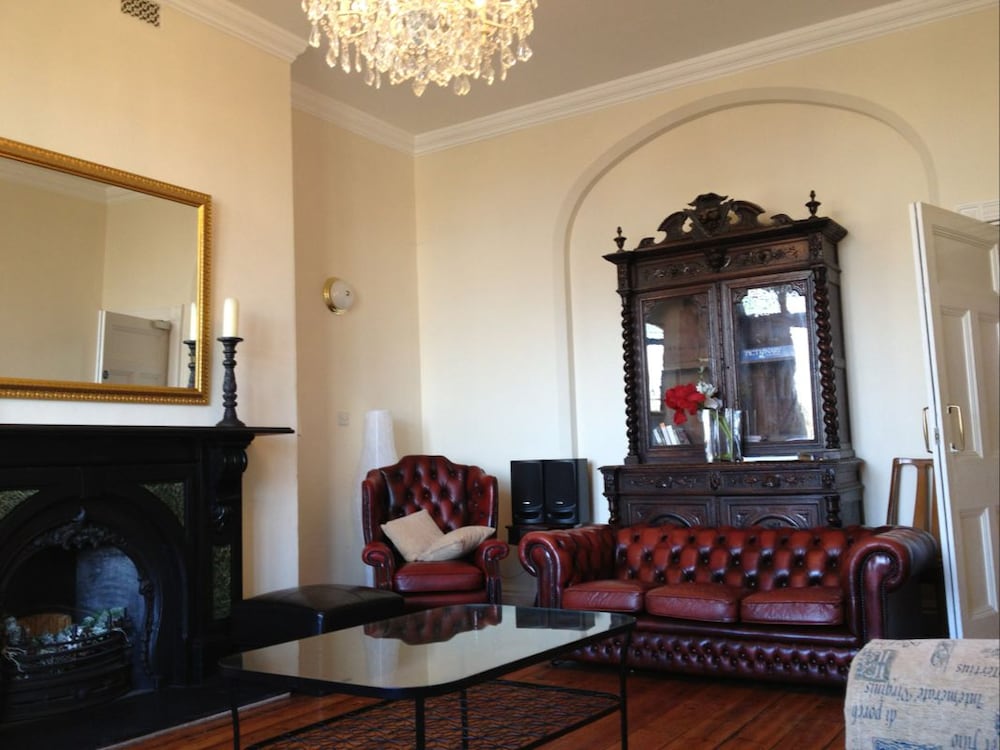 Фото The Gothic Mansion