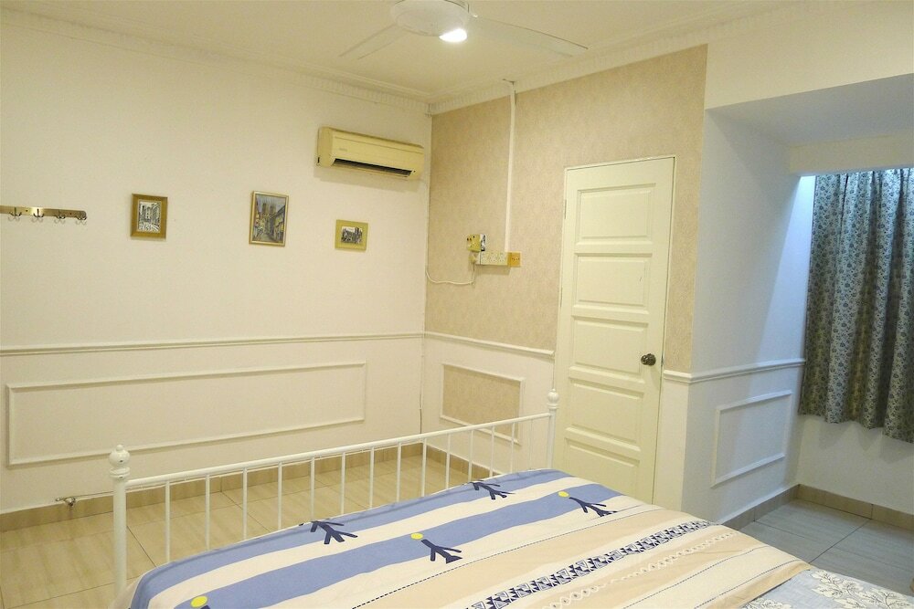 Фото Bukit Tinggi Klang - Cozy Home