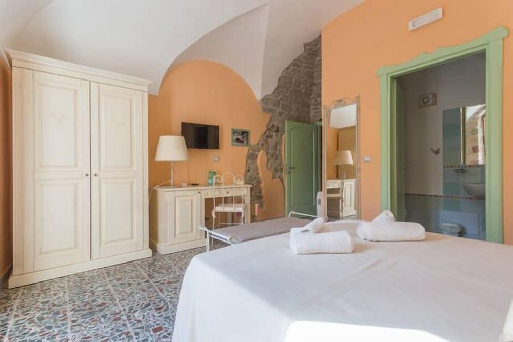 Фото Madalen Guest House