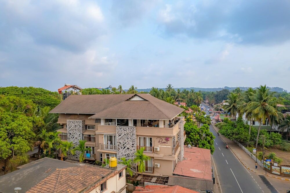 Фото отеля 2