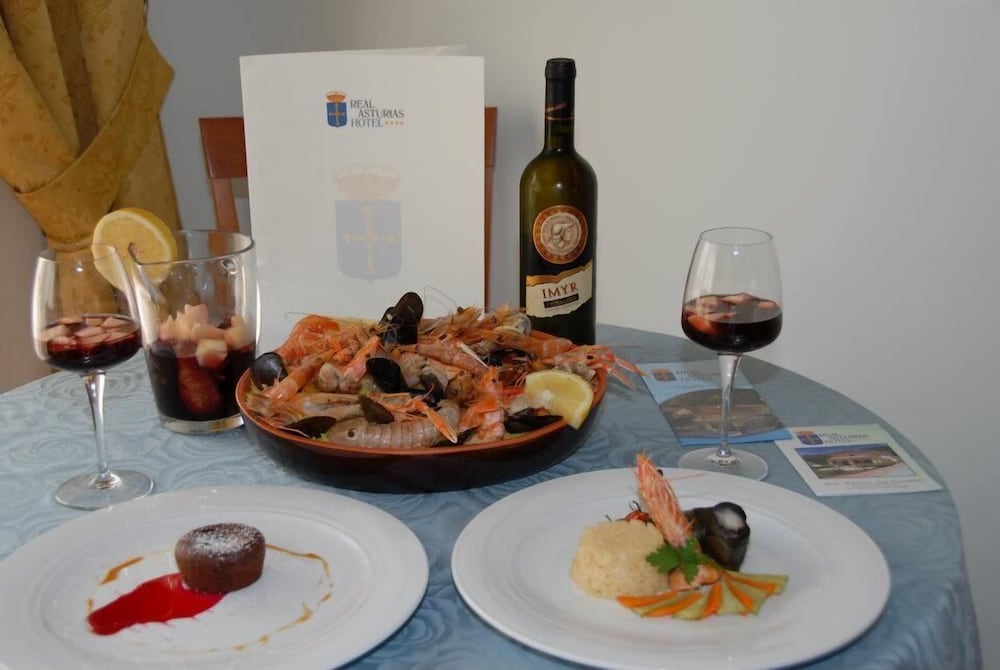 Фото Real Asturias Hotel