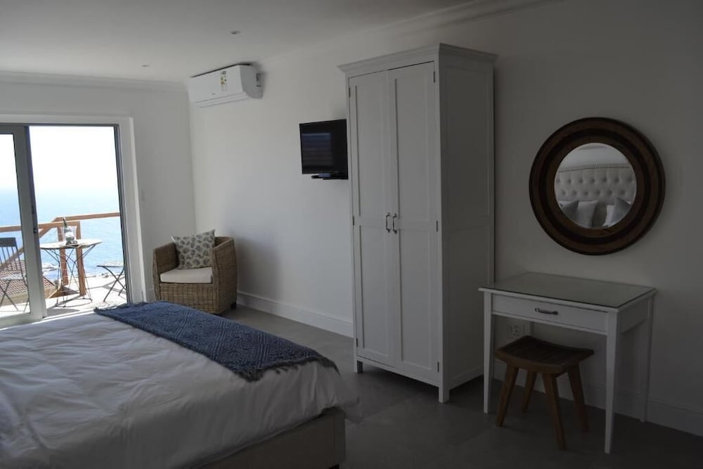 Фото Oceans Drift Guest House - Adults Only