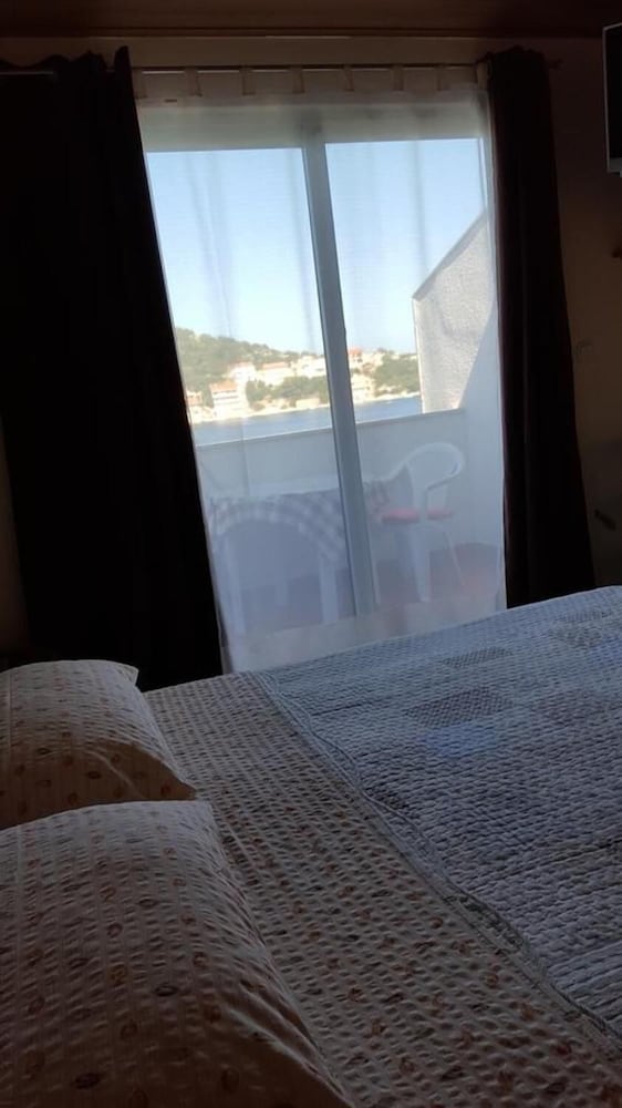 Фото Apartments Marija Lastovo