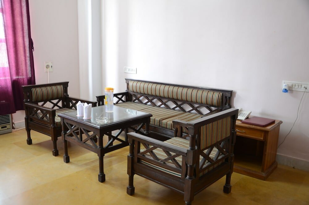 Фото Hotel Sohandeep