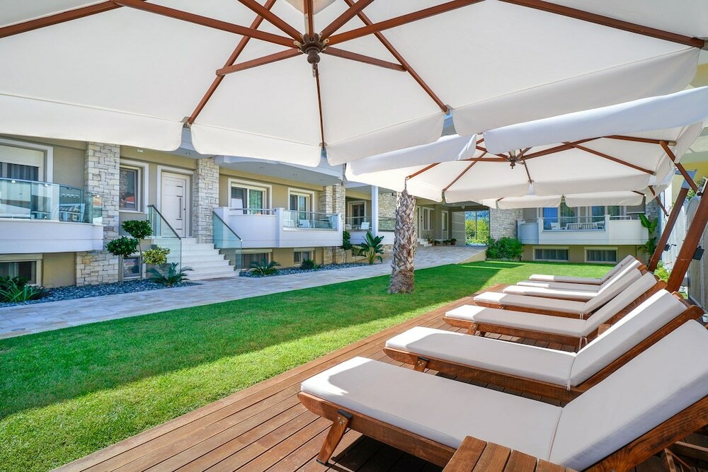 Фото Lobelia Luxury Suites