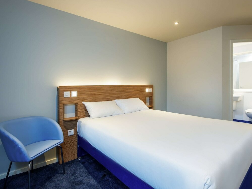 Фото Ibis budget London Bromley Town Centre