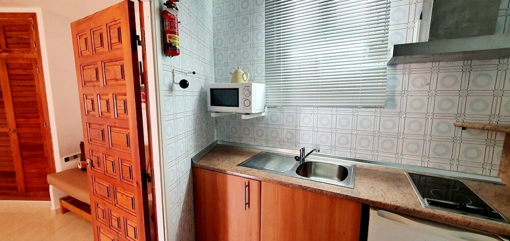 Фото Granada Apartments Ibiza