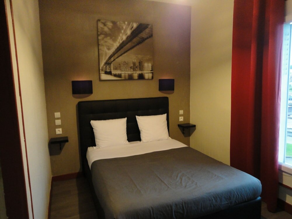 Фото Hôtel des Deux Gares