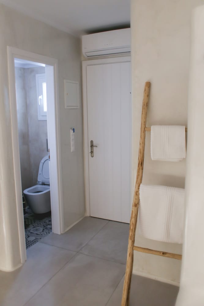 Фото Villa Elina Suites And More