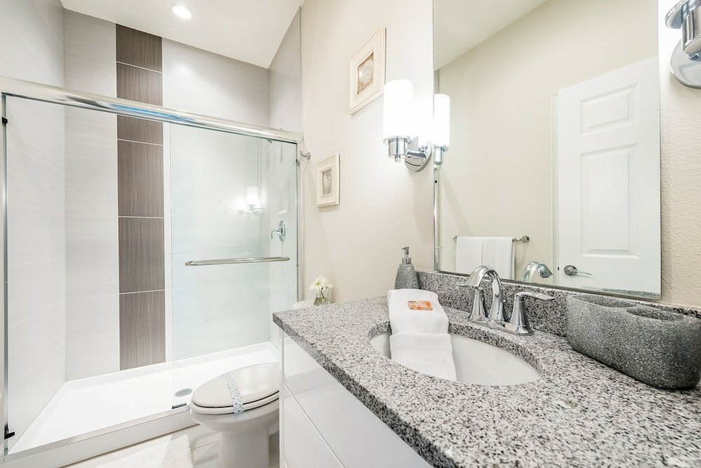 Фото Serenity by Vhc Hospitality