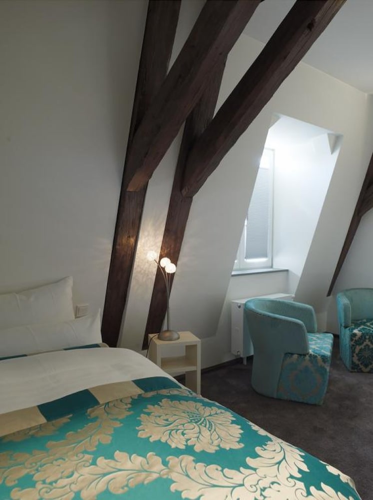 Фото Schlosshotel Bergzaberner Hof