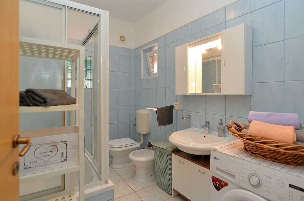 Фото Apartments Jasmine 1008