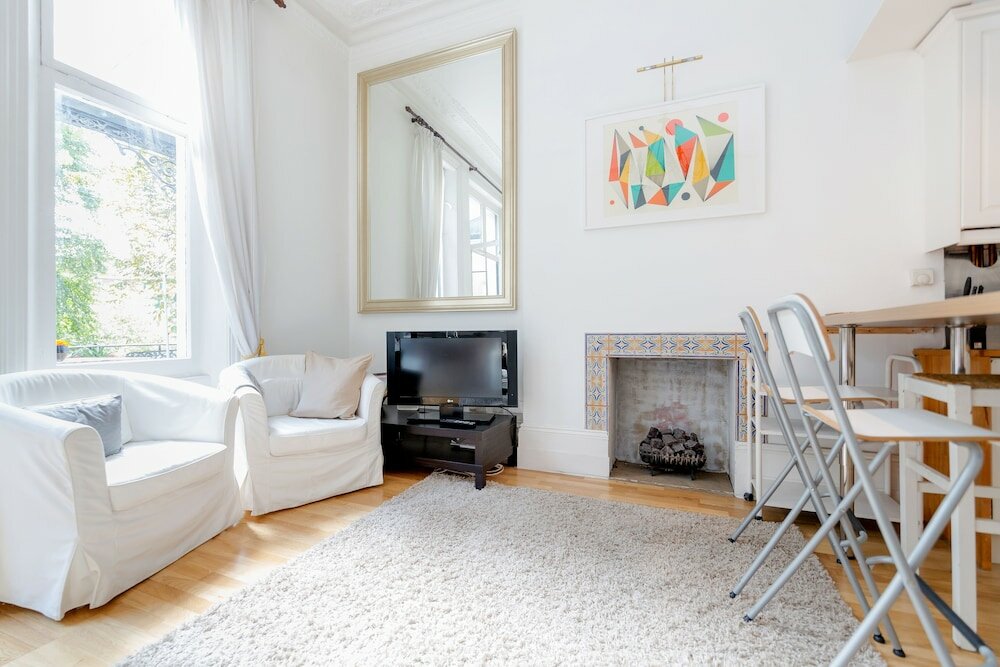 Фото Philbeach Balcony- 2bed flat in Earls Ct