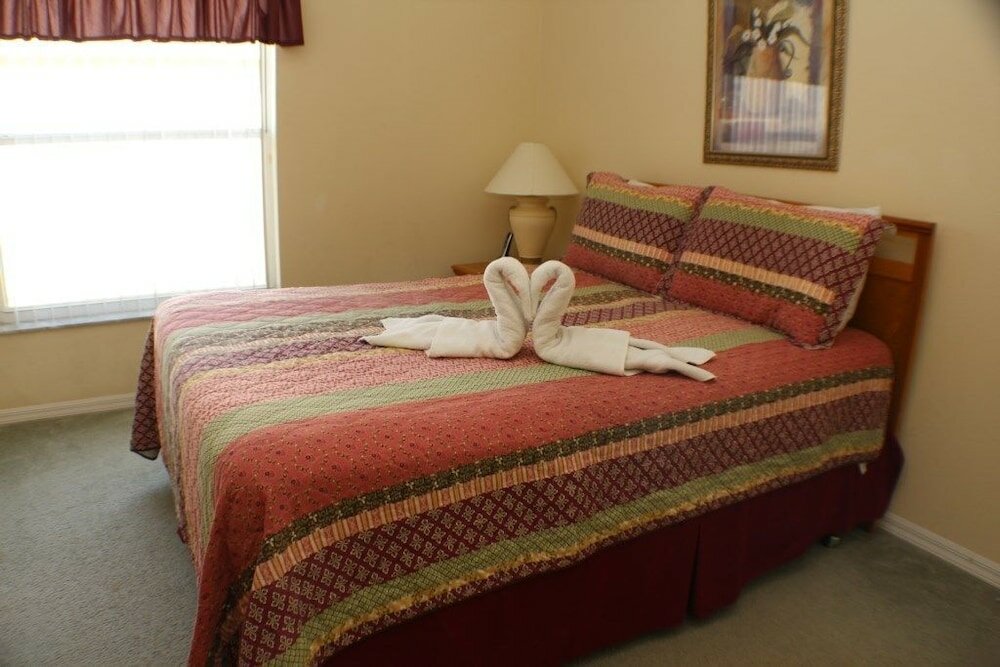 Фото Ic018or - 4 bedroom pool home