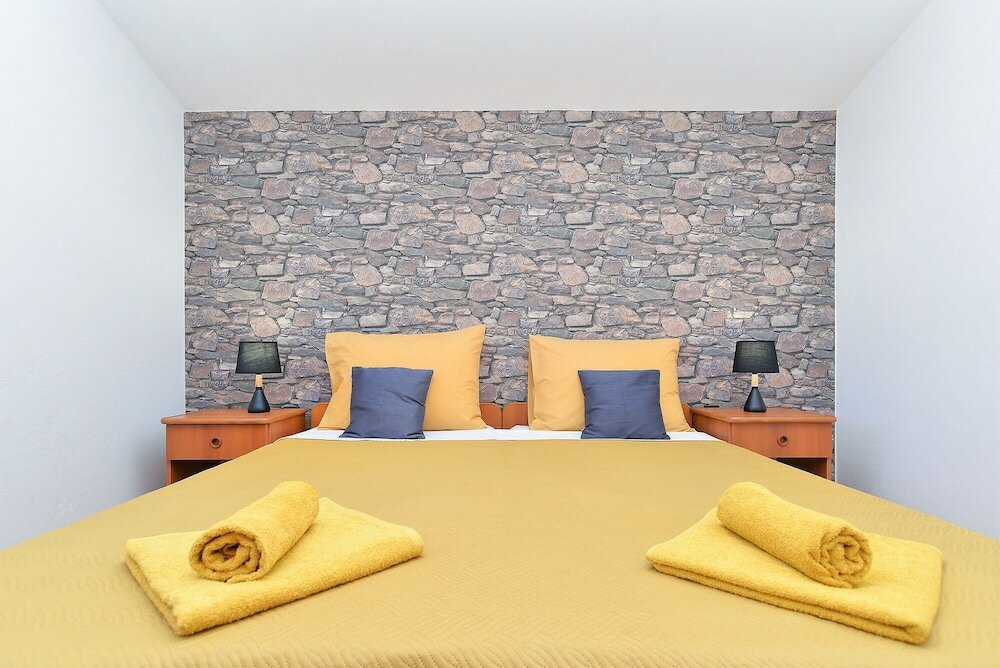 Фото Apartments Emil 596