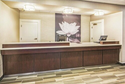 Гостиница La Quinta Inn by Wyndham Sacramento Downtown в Сакраменто