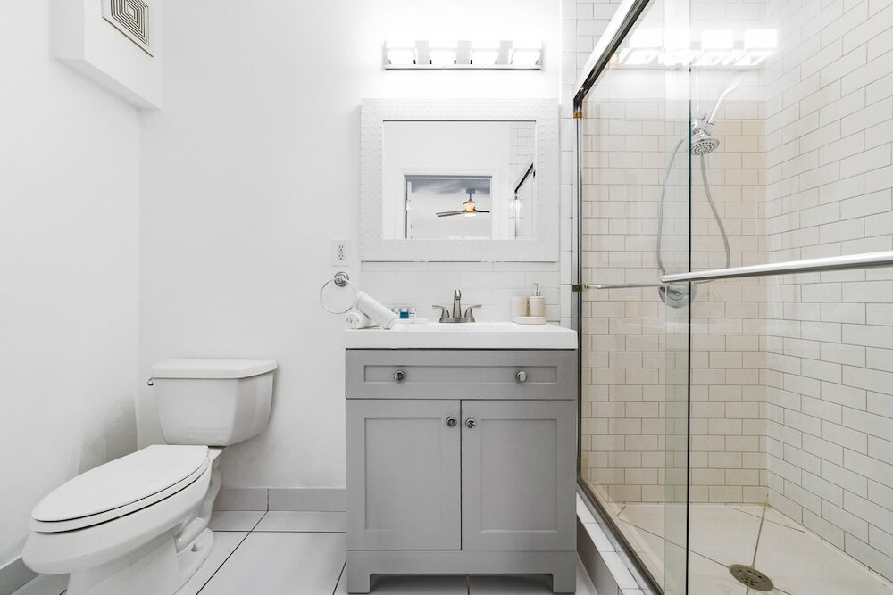 Фото The Blue Parrot