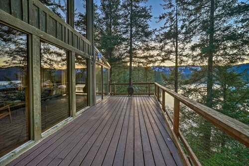 Гостиница Waterfront Seldovia Bay Home: Walk to Trails!