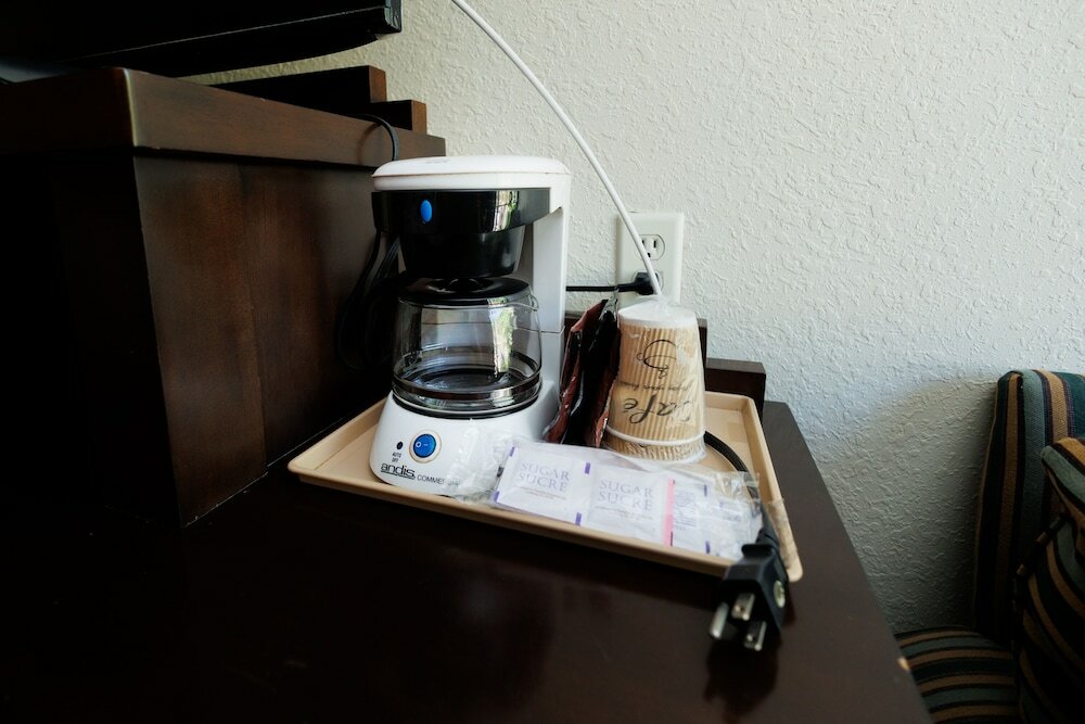 Фото Garnet Inn & Suites, Orlando