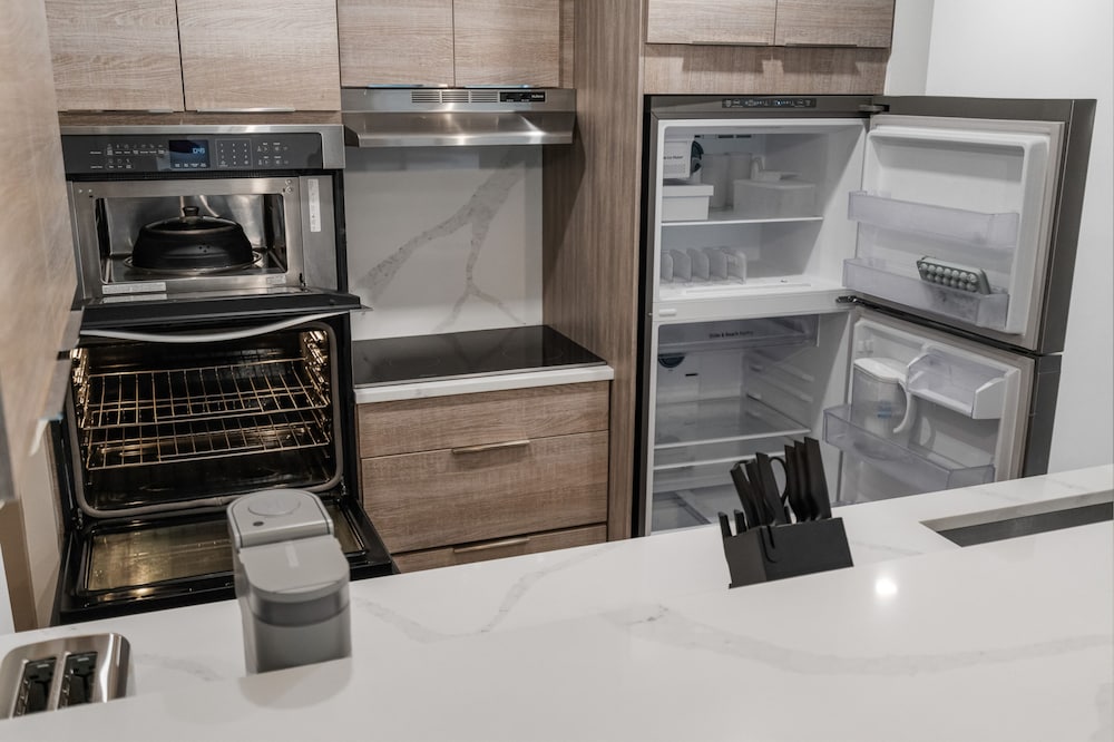 Фото Lauderdale 1 Bedroom Lux by Opus