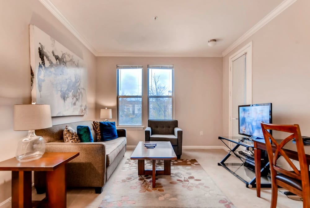 Фото Bluebird Suites in Downtown Providence