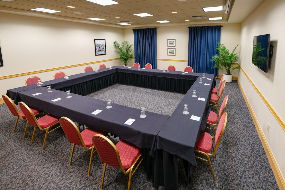 Фото Seven Sebring Raceway Hotel