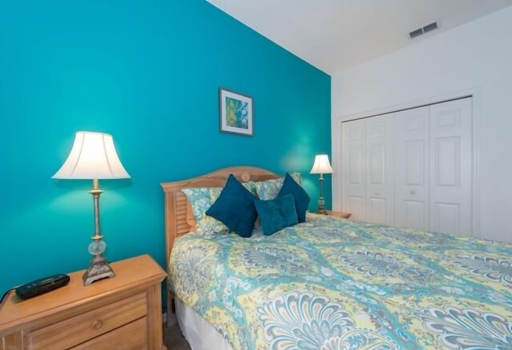 Фото Ov3252 - Hampton Lakes - 5 Bed 4 Baths Villa