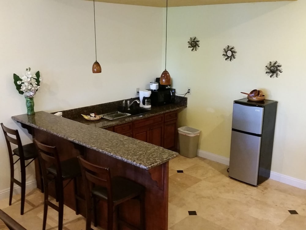 Фото Oceanfront Vacation Rental