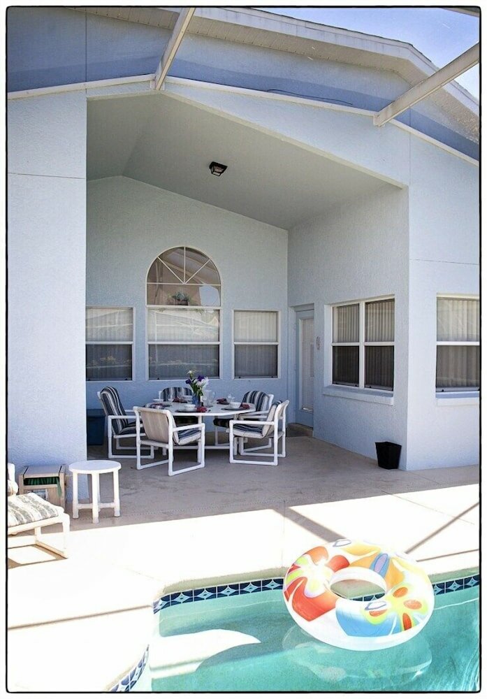 Фото Ov969 - Hampton Lakes - 4 Bed 3 Baths Villa