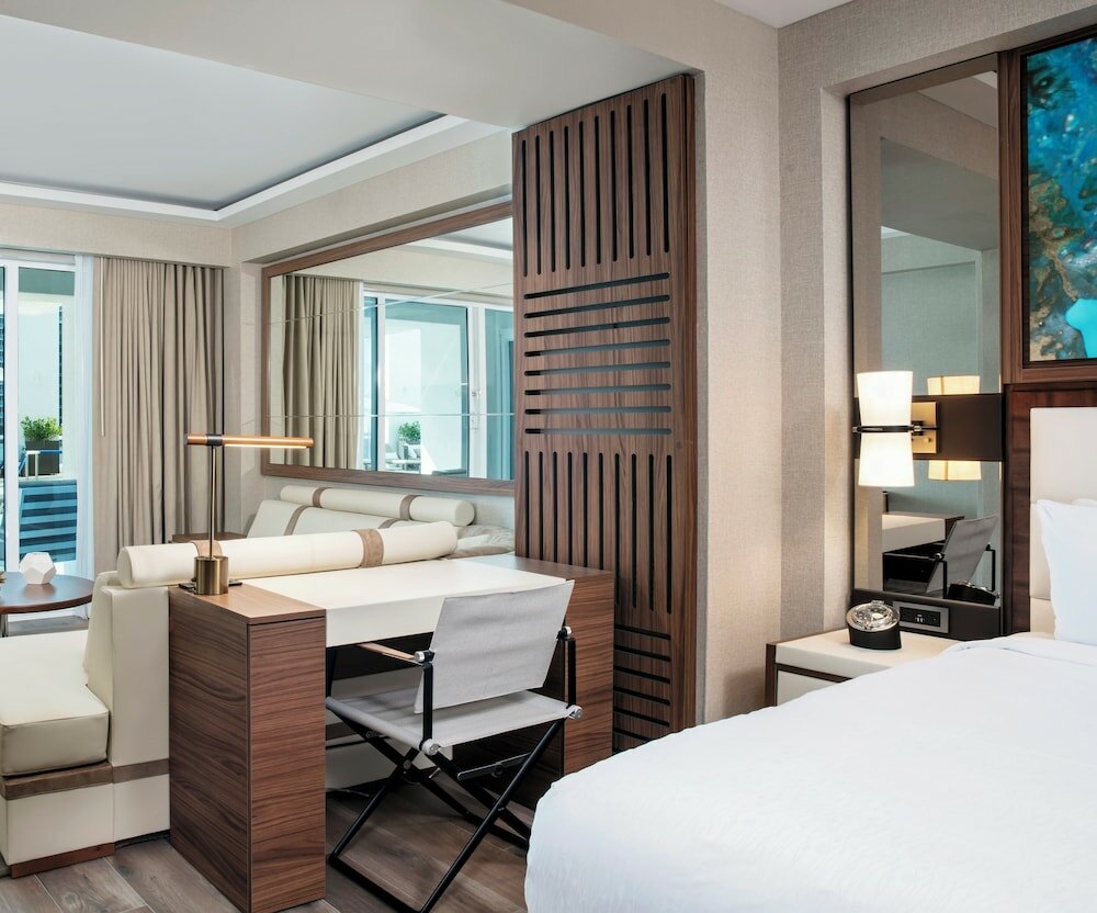 Фото Conrad Fort Lauderdale Beach