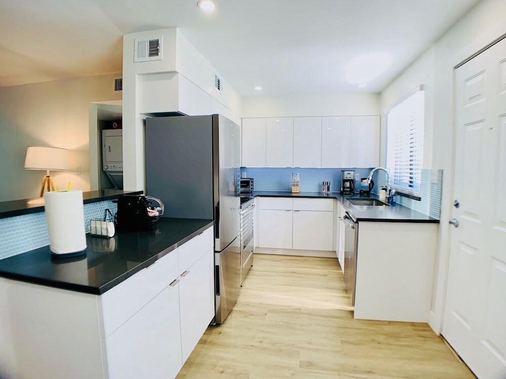 Фото Primo Old Town Location with Heated Pool