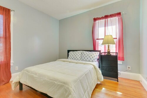 Гостиница Convenient Springfield Apartment 3 Mi to Downtown! в Спрингфилде