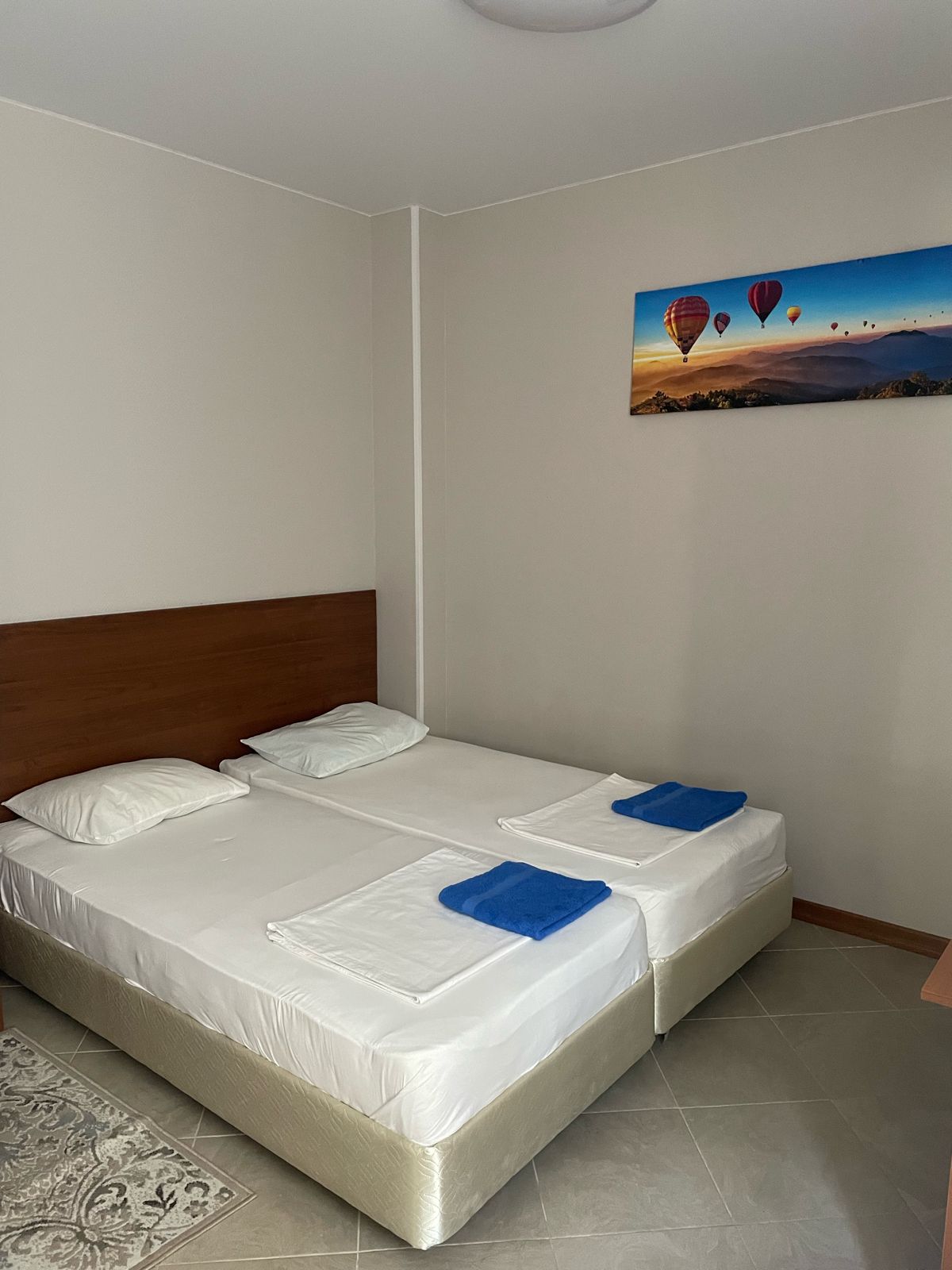 Фото Бирюзовый