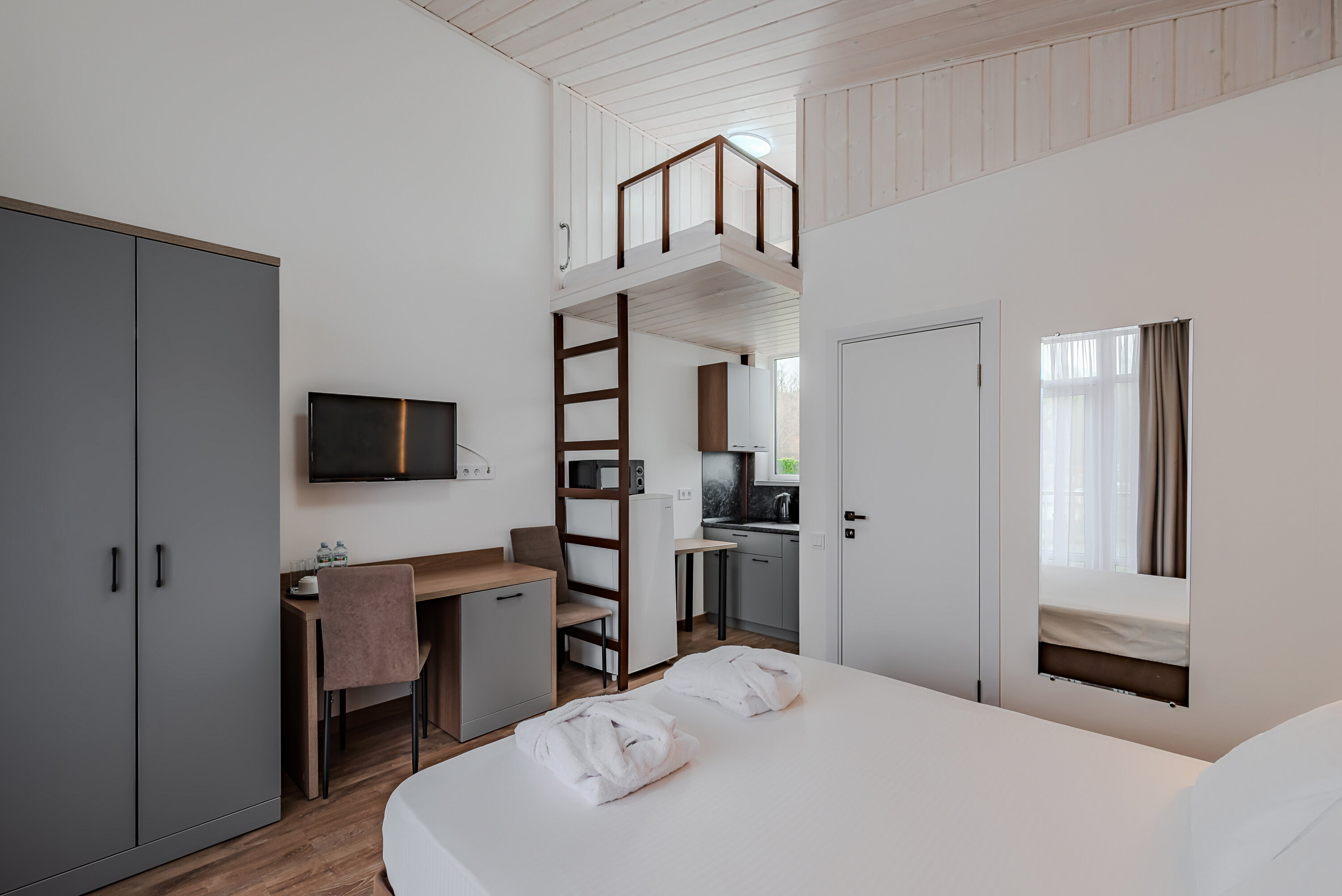 Фото Astra Montale Family