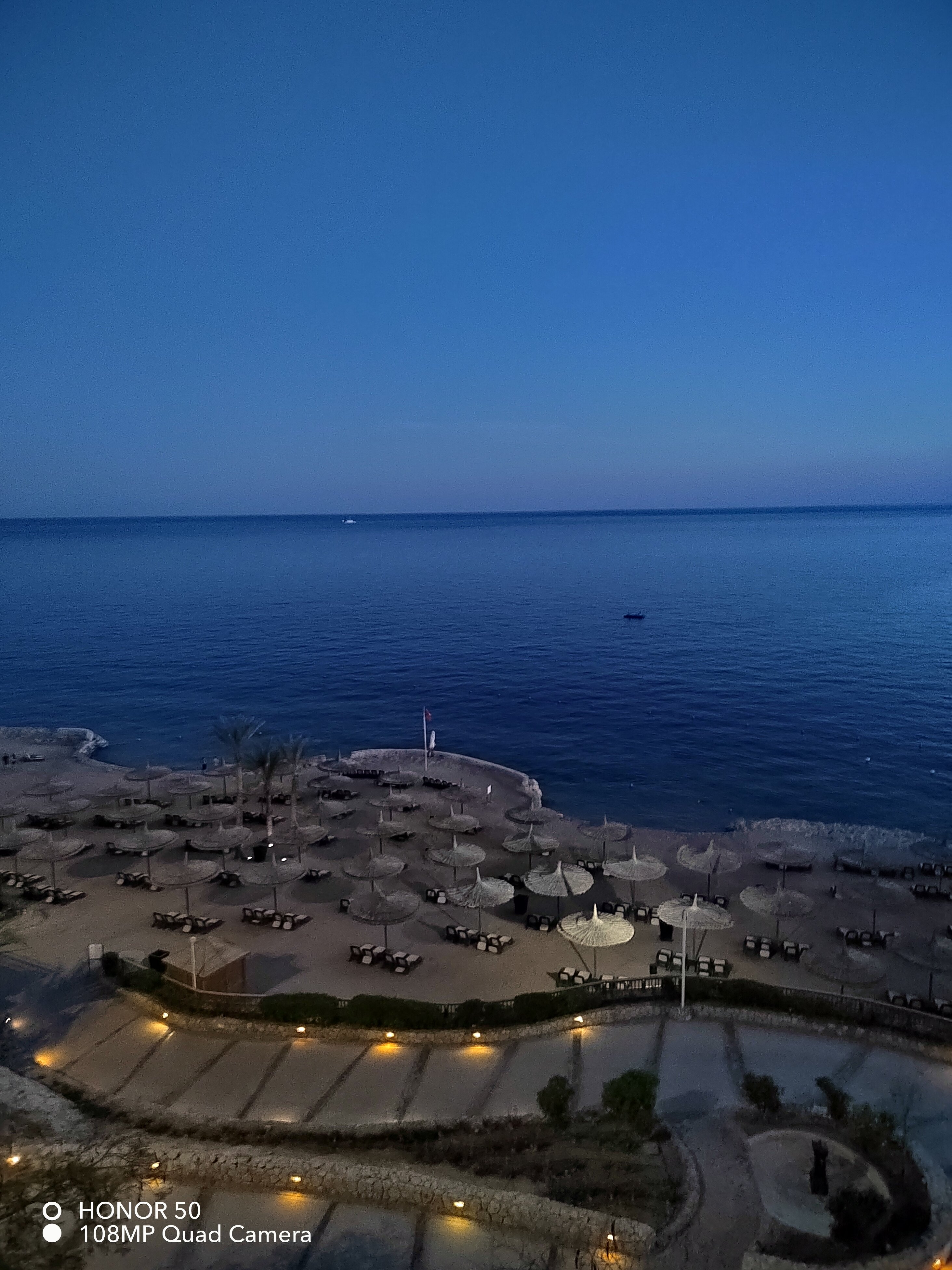 Фото Reef Oasis Blue Bay Resort