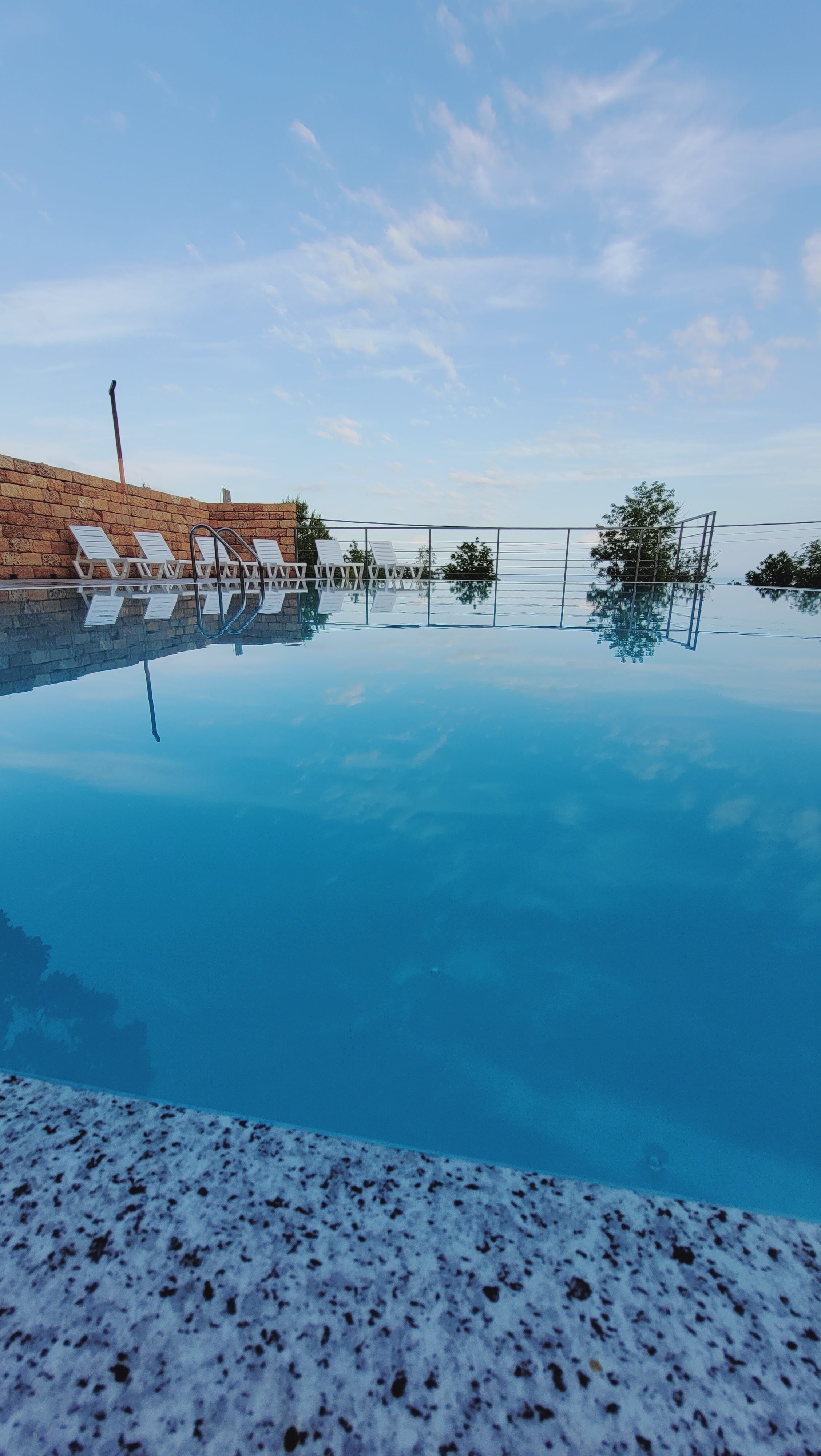 Фото Морелес