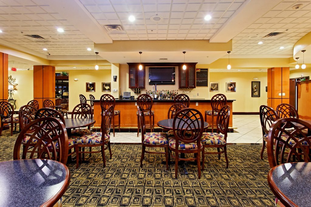 Фото Holiday Inn Odessa